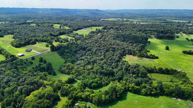 6 Cedar Grove Rd, Murfreesboro, TN 37127
