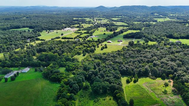 6 Cedar Grove Rd, Murfreesboro, TN 37127