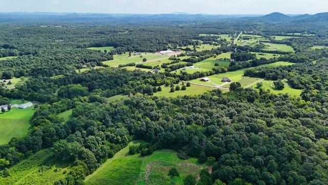 6 Cedar Grove Rd, Murfreesboro, TN 37127