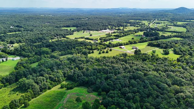 6 Cedar Grove Rd, Murfreesboro, TN 37127