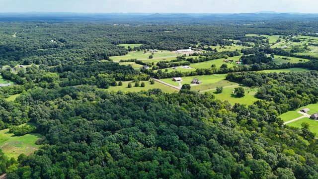 6 Cedar Grove Rd, Murfreesboro, TN 37127
