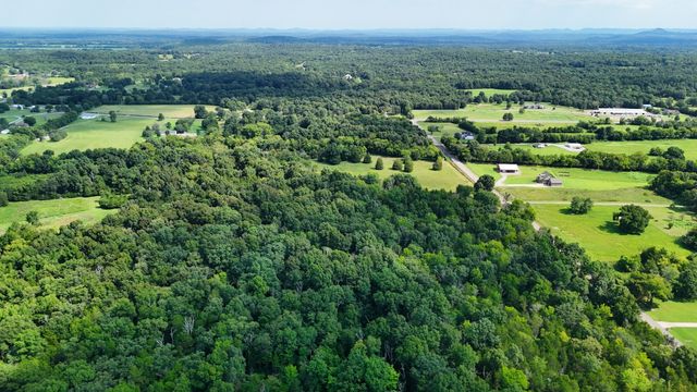 6 Cedar Grove Rd, Murfreesboro, TN 37127