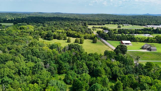 6 Cedar Grove Rd, Murfreesboro, TN 37127