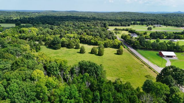 6 Cedar Grove Rd, Murfreesboro, TN 37127