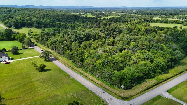 6 Cedar Grove Rd, Murfreesboro, TN 37127