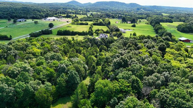6 Cedar Grove Rd, Murfreesboro, TN 37127