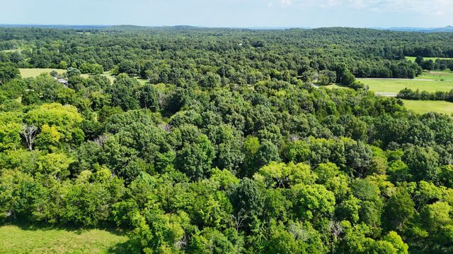 6 Cedar Grove Rd, Murfreesboro, TN 37127