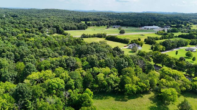 6 Cedar Grove Rd, Murfreesboro, TN 37127