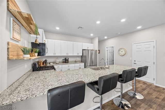 7545 Cooks Meadow Street, North Las Vegas, NV 89084