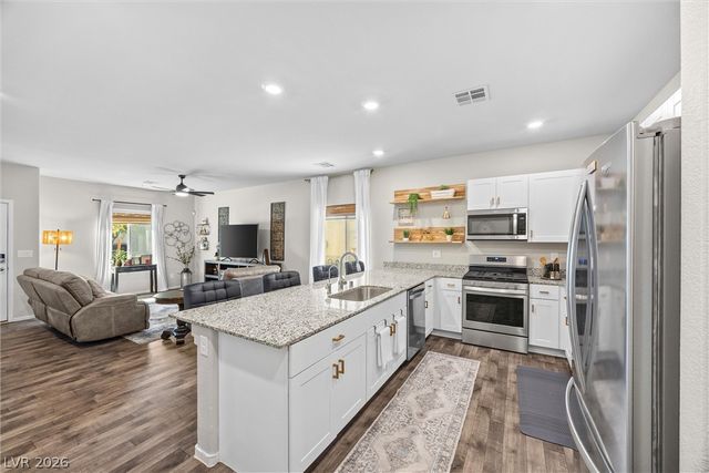 7545 Cooks Meadow Street, North Las Vegas, NV 89084