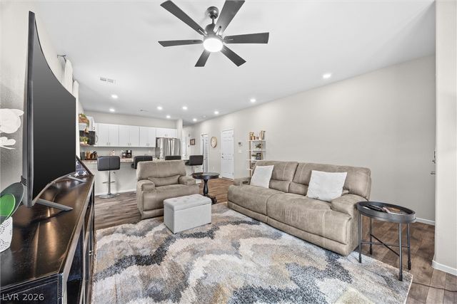 7545 Cooks Meadow Street, North Las Vegas, NV 89084