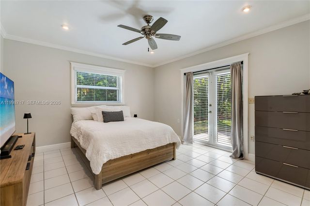 9830 SW 69th Ave, Pinecrest, FL 33156