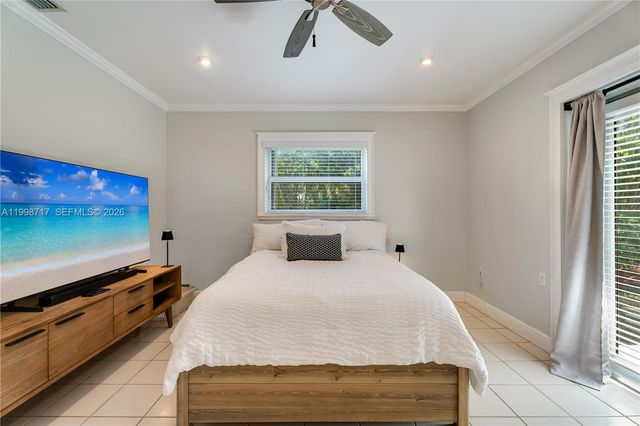 9830 SW 69th Ave, Pinecrest, FL 33156