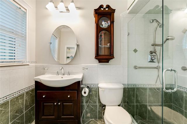 9830 SW 69th Ave, Pinecrest, FL 33156