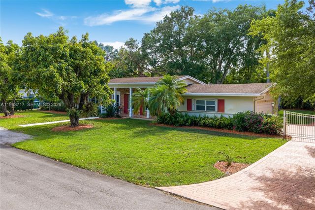 9830 SW 69th Ave, Pinecrest, FL 33156