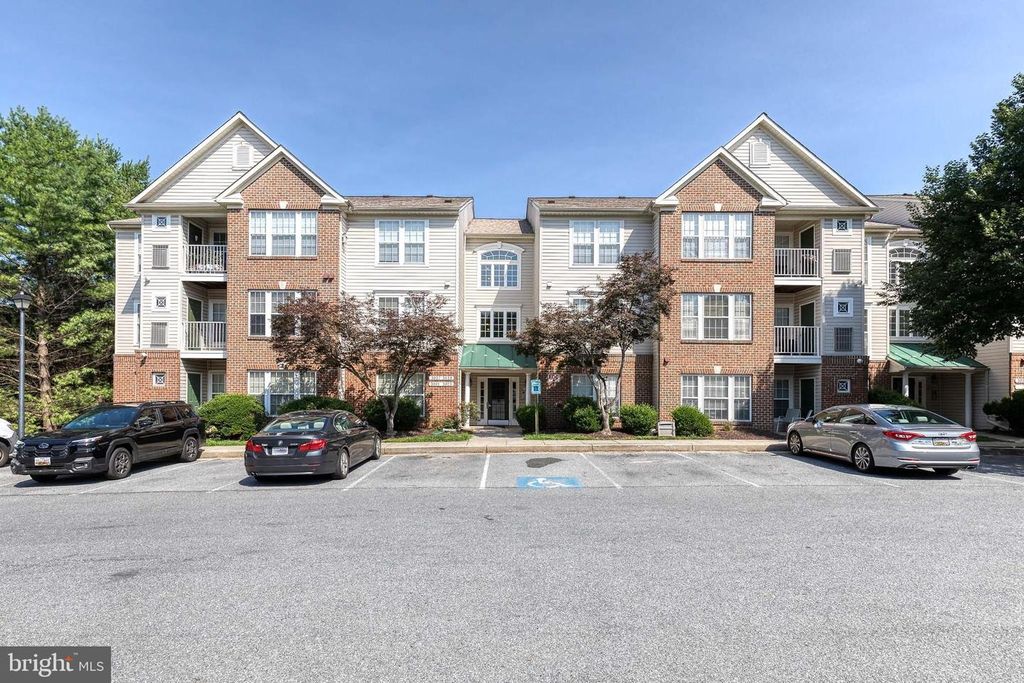 3021 HUNTING RIDGE DR, Owings Mills, MD 21117