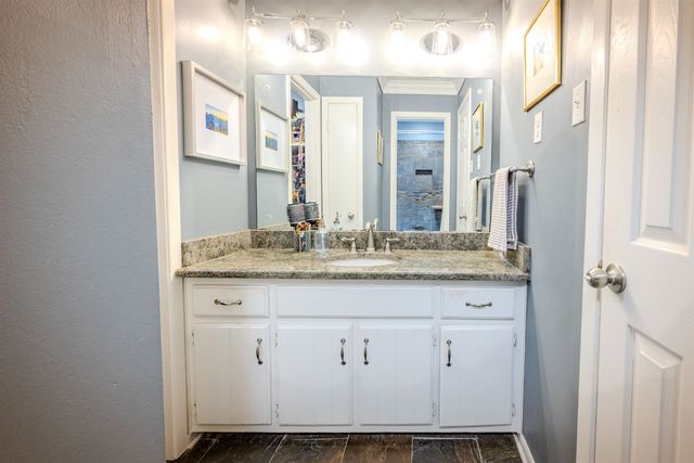 1835 BRIERBROOK RD, Germantown, TN 38138