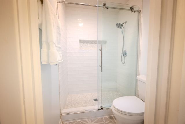 1835 BRIERBROOK RD, Germantown, TN 38138