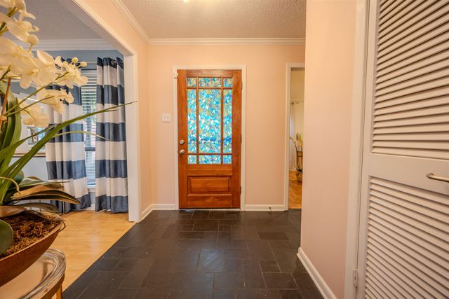 1835 BRIERBROOK RD, Germantown, TN 38138