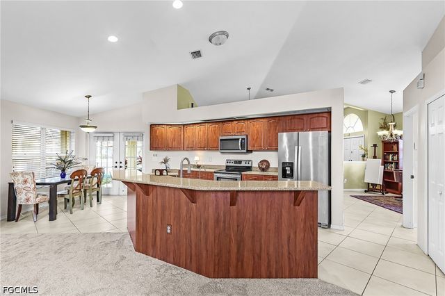 1721 SW 30th TER, Cape Coral, FL 33914