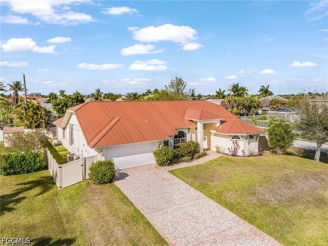 1721 SW 30th TER, Cape Coral, FL 33914