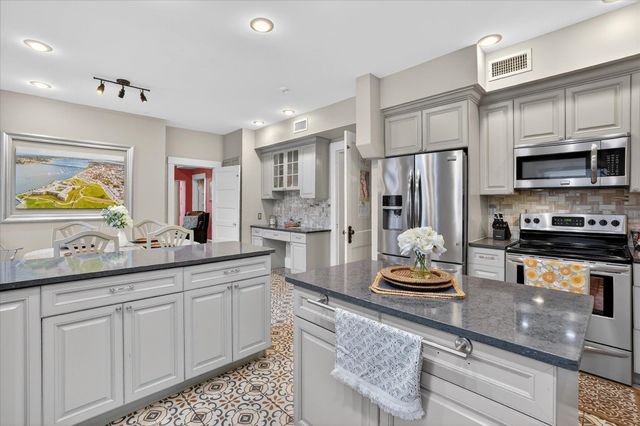 16 May St, St Augustine, FL 32084