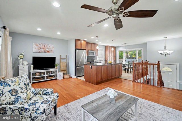 3198 RIVA RD, Riva, MD 21140