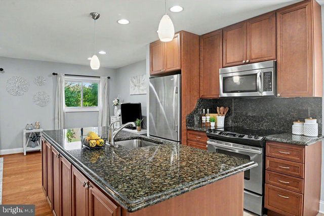 3198 RIVA RD, Riva, MD 21140