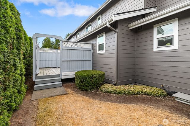 617 Sunflower Lane, Bellingham, WA 98226