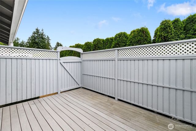 617 Sunflower Lane, Bellingham, WA 98226