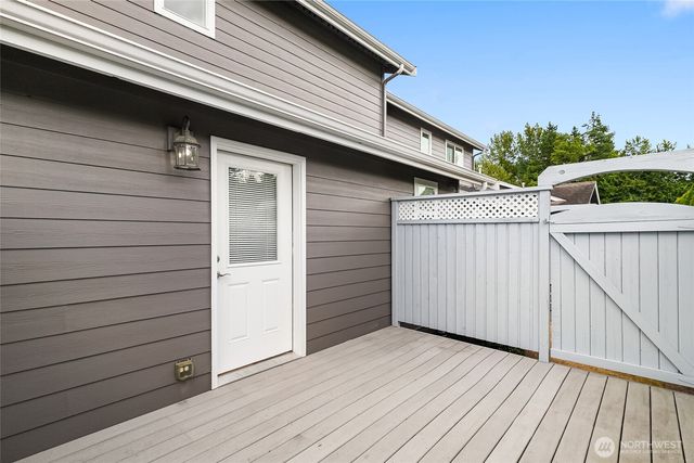 617 Sunflower Lane, Bellingham, WA 98226