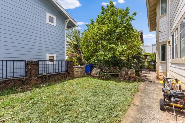 95-1198 Meheu Street, Mililani, HI 96789