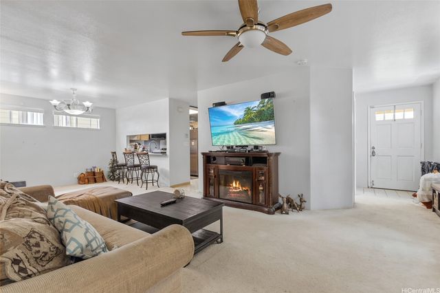 95-1198 Meheu Street, Mililani, HI 96789