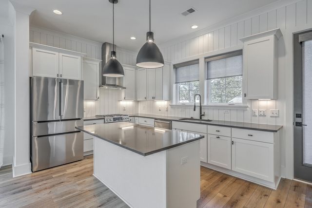 1216 Gatch Court, Mount Pleasant, SC 29464