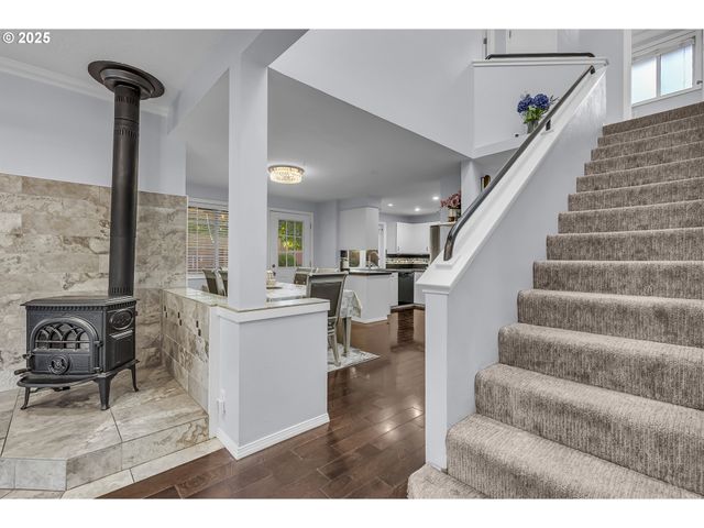 11877 Sw MORNING HILL Dr, Tigard, OR 97223