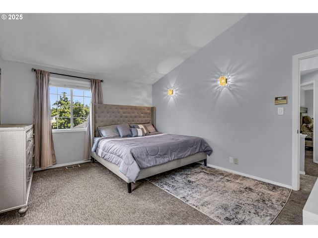 11877 Sw MORNING HILL Dr, Tigard, OR 97223