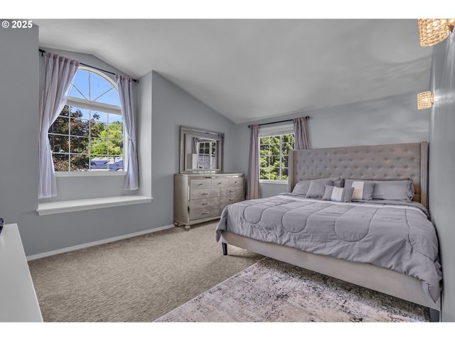 11877 Sw MORNING HILL Dr, Tigard, OR 97223