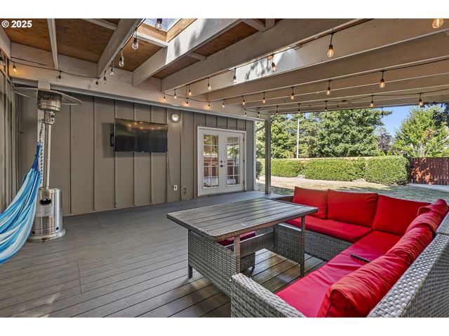 11877 Sw MORNING HILL Dr, Tigard, OR 97223