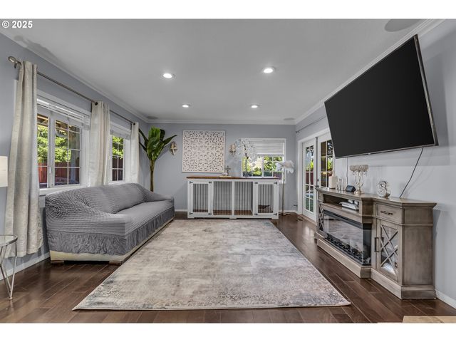 11877 Sw MORNING HILL Dr, Tigard, OR 97223
