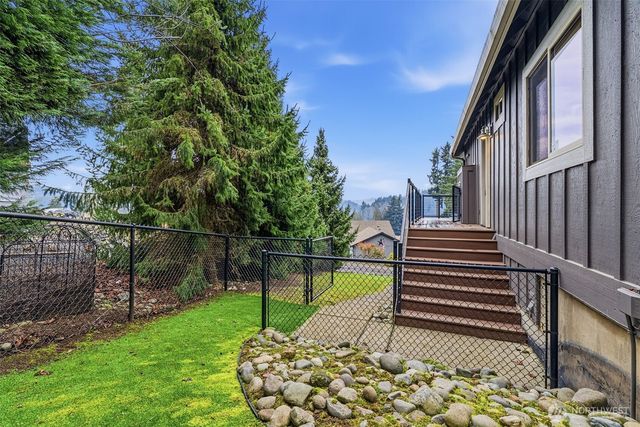 101 Lighthouse Lane, Mossyrock, WA 98564