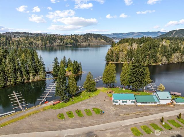 101 Lighthouse Lane, Mossyrock, WA 98564