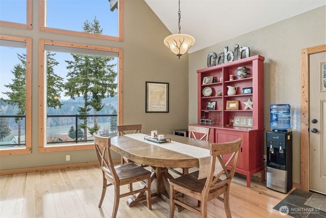 101 Lighthouse Lane, Mossyrock, WA 98564