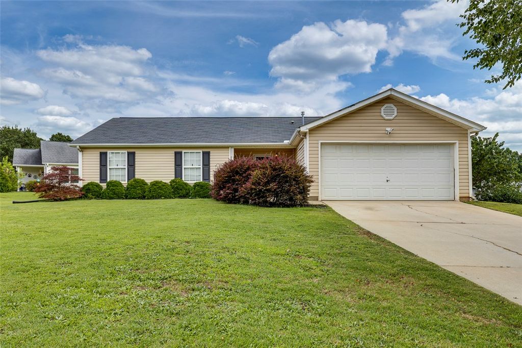 117 Soren Ln Lane, Anderson, SC 29621