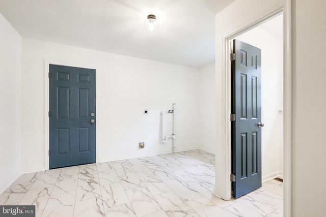 4928 EDGEWOOD RD, Doylestown, PA 18902