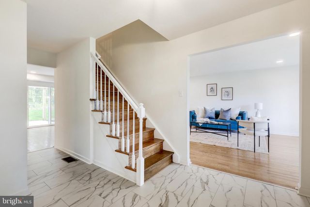 4928 EDGEWOOD RD, Doylestown, PA 18902