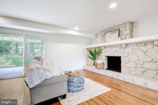 4928 EDGEWOOD RD, Doylestown, PA 18902