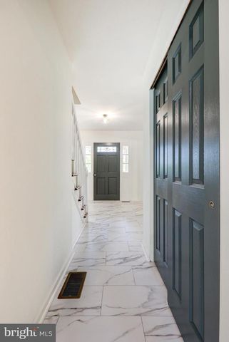4928 EDGEWOOD RD, Doylestown, PA 18902