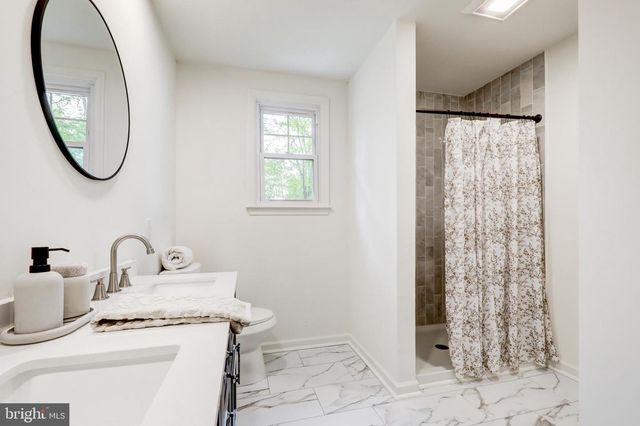 4928 EDGEWOOD RD, Doylestown, PA 18902