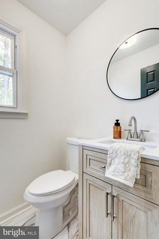 4928 EDGEWOOD RD, Doylestown, PA 18902