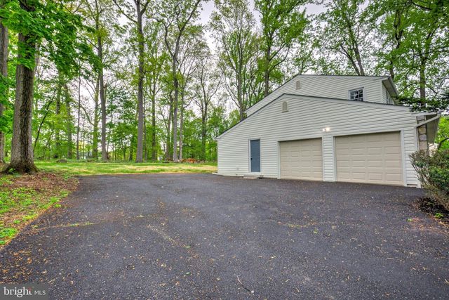 4928 EDGEWOOD RD, Doylestown, PA 18902